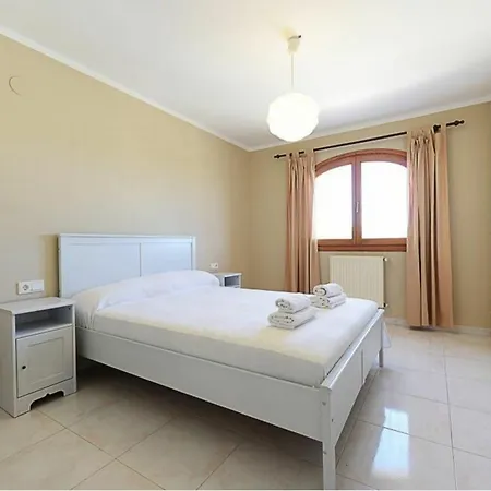 In Calpe, Alicante 103838 By Mo Villa *